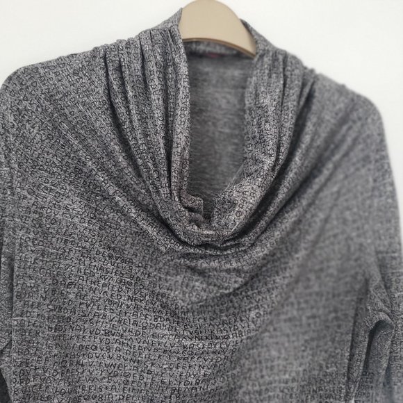 Designer SIMON CHANG Cowl Neck Top Ruched Sides Long Sleeves Alphabetic Pattern - Picture 2 of 6